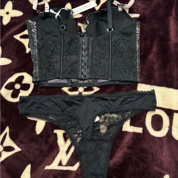 🆕 Victoria Secret Lingerie Set nwt - Picture 4 of 6